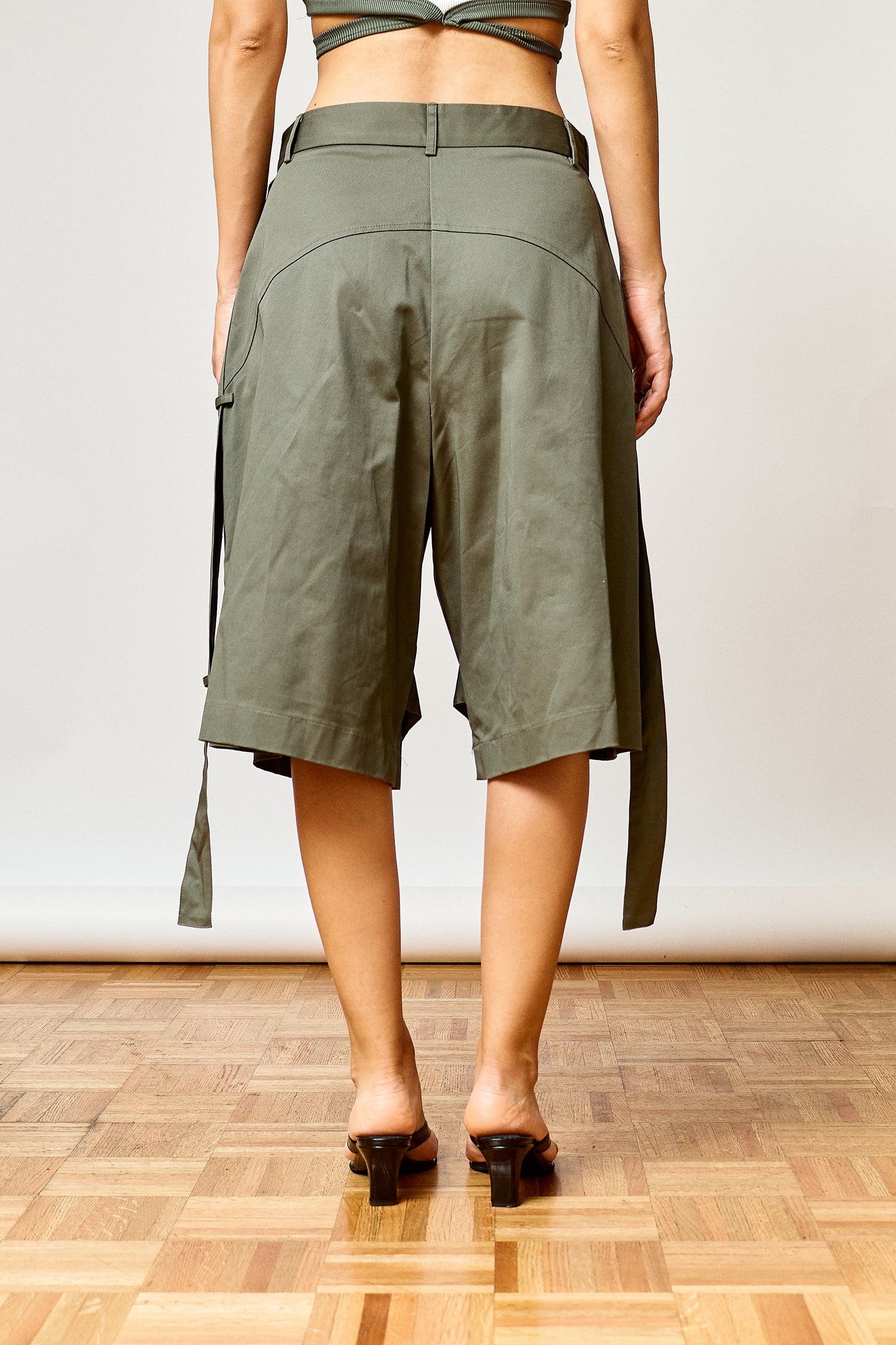 Bermudas Olive